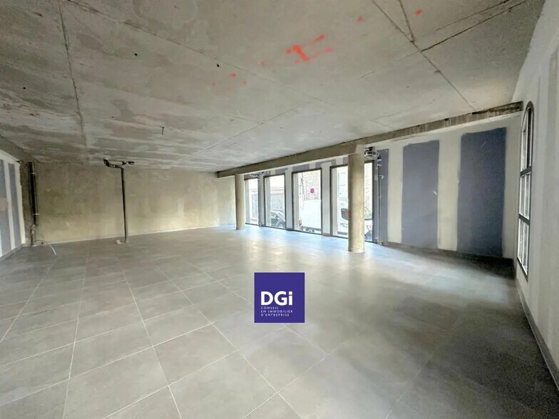 Bureau dans Nîmes à louer - Photo intérieure – Image 2 sur 4