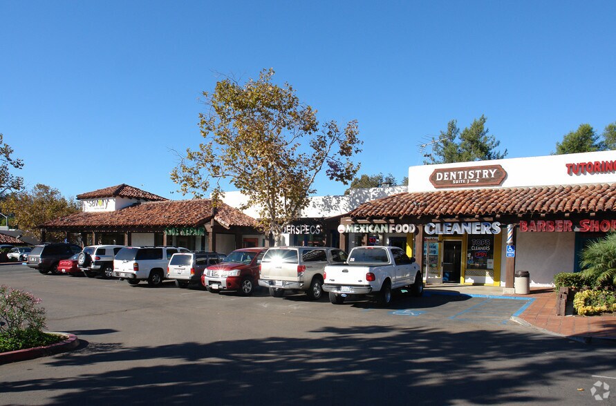 267 N El Camino Real, Encinitas, CA à louer - Photo de l’immeuble – Image 1 sur 7