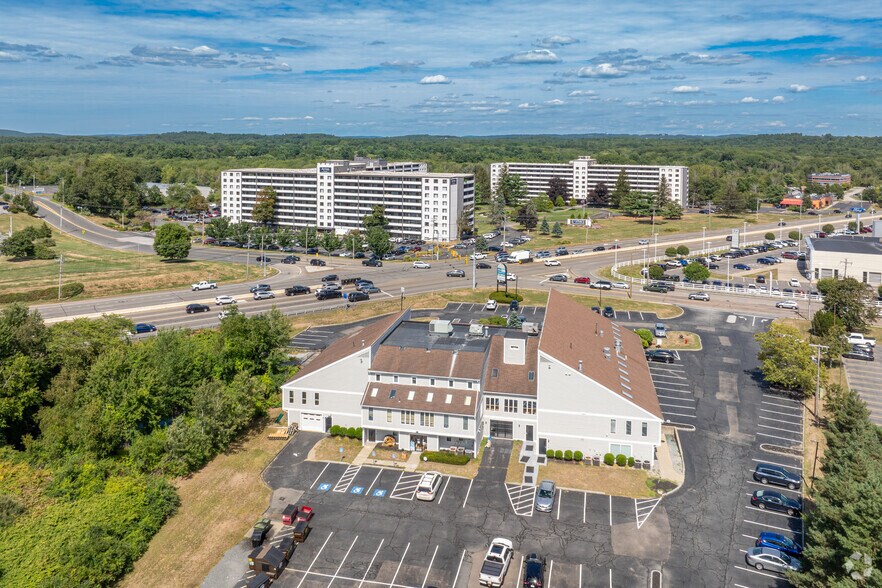 76 Otis St, Westborough, MA à louer - Photo de l’immeuble – Image 2 sur 5