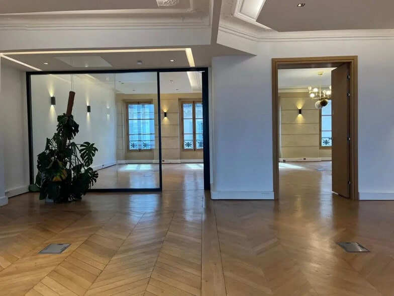 10 Rue Du Mont Thabor, Paris à louer - Photo de l’immeuble – Image 3 sur 7