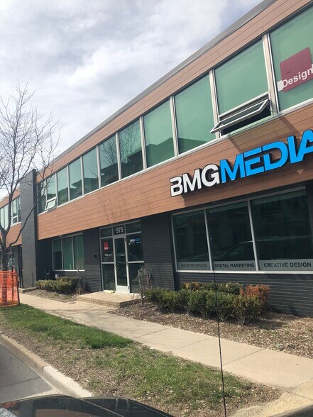 925-975 E Maple Rd, Birmingham, MI à louer - Photo de l’immeuble – Image 1 sur 3