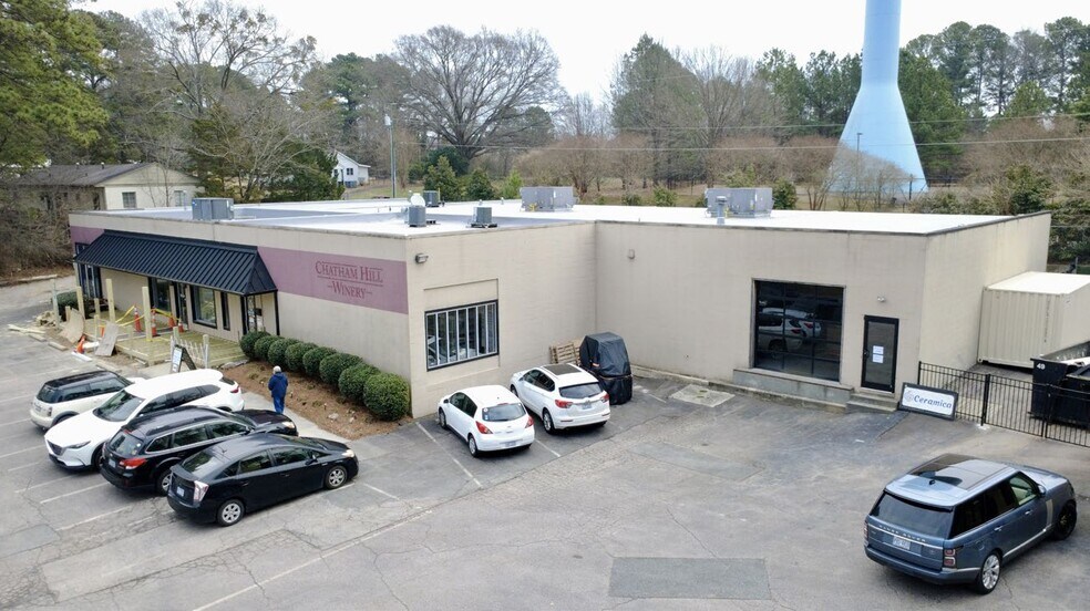 Downtown Cary Assemblage portefeuille de 5 biens à vendre sur LoopNet.fr - Photo de l’immeuble – Image 2 sur 10