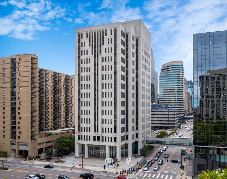 111 S Washington Ave, Minneapolis, MN à louer - Photo de l’immeuble – Image 1 sur 20