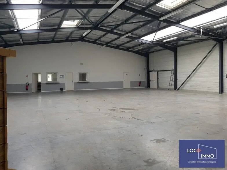 Industriel/Logistique dans Escource à vendre - Photo intérieure – Image 3 sur 14