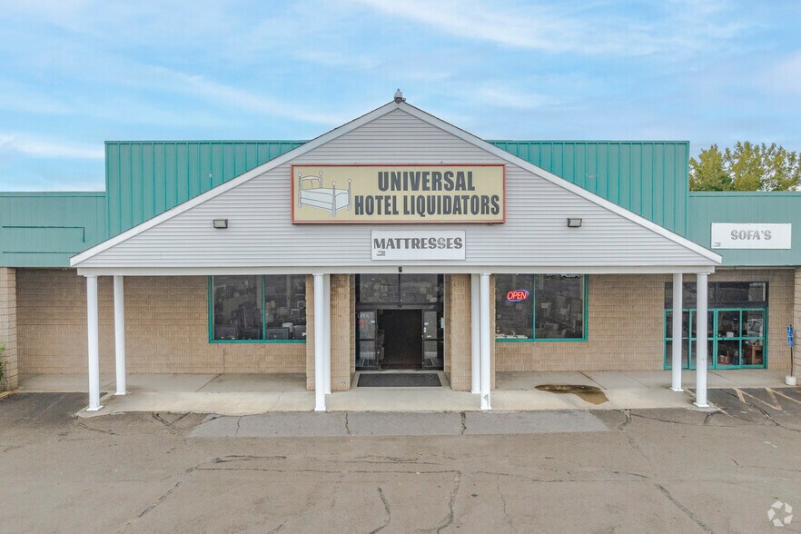 855 Boston Post Rd, West Haven, CT à louer - Photo de l’immeuble – Image 2 sur 9