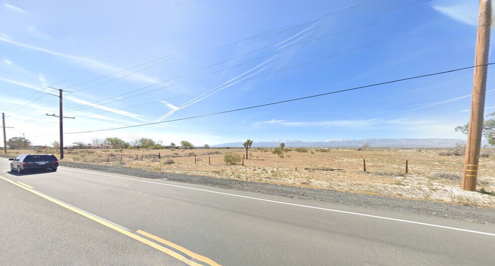 East Palmdale Boulevard, Palmdale, CA à vendre - Photo de l’immeuble – Image 2 sur 6