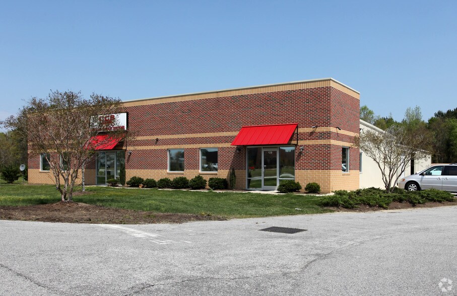 128 Airport Industrial Dr, Smithfield, NC à vendre - Photo principale – Image 1 sur 11