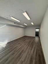 145 Madeira Ave, Coral Gables, FL à louer Photo intérieure– Image 1 sur 5