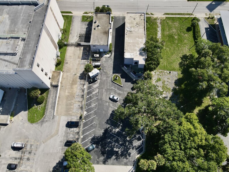 240 N Ridgewood Ave, Daytona Beach, FL à vendre - Photo de l’immeuble – Image 3 sur 12