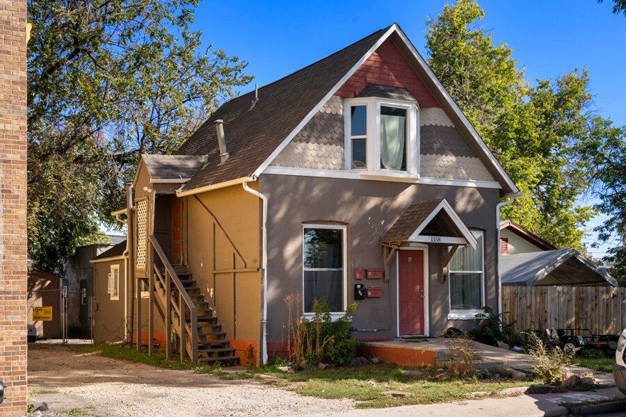 1558 Dallas St, Aurora, CO à vendre Photo principale– Image 1 sur 10