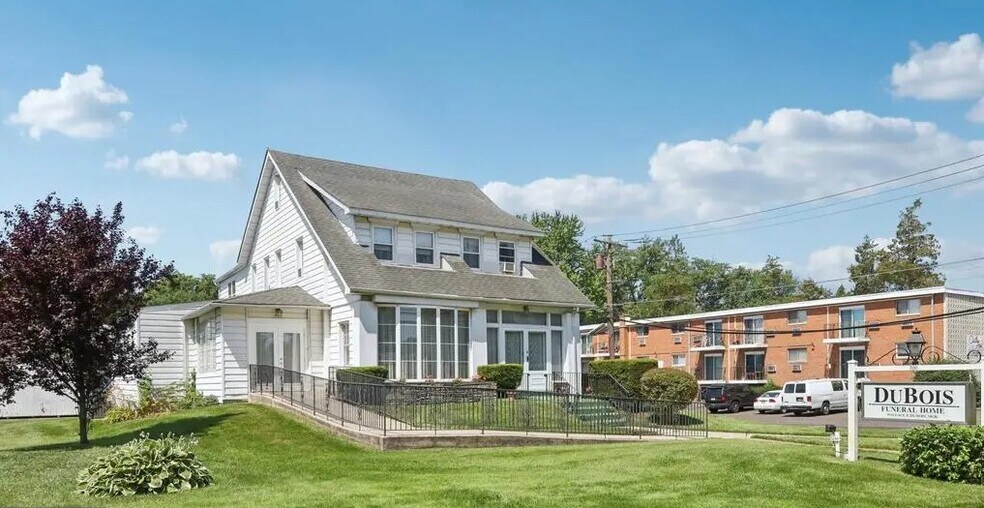 700 S White Horse Pike, Audubon, NJ à vendre - Photo de l’immeuble – Image 2 sur 12