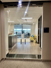 5220 Spring Valley Rd, Dallas, TX à louer Photo intérieure– Image 1 sur 7
