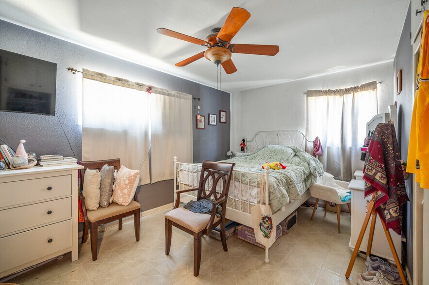 536-536 E El Segundo Blvd, Compton, CA à vendre - Photo intérieure – Image 3 sur 22