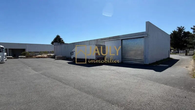 Local d'activités dans Mareuil-lès-Meaux à vendre - Photo de l’immeuble – Image 3 sur 8