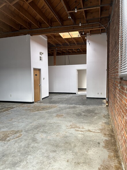 300-302 4th St, Oakland, CA à louer - Photo de l’immeuble – Image 3 sur 9