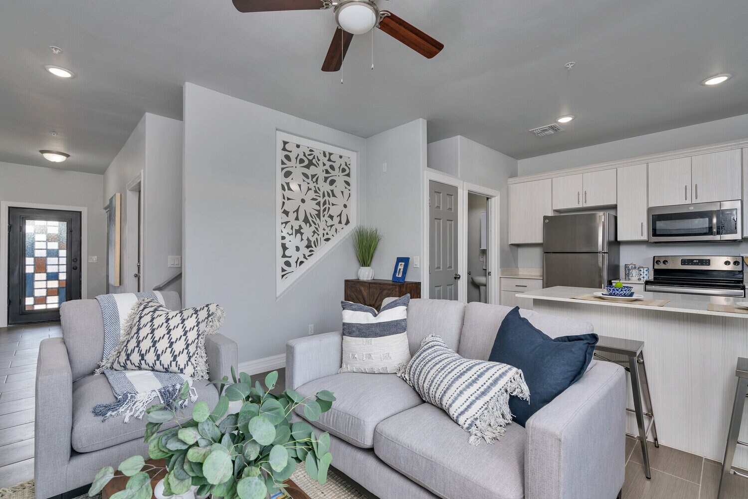 2826 E Karen Dr, Phoenix, AZ à vendre Photo intérieure– Image 1 sur 11