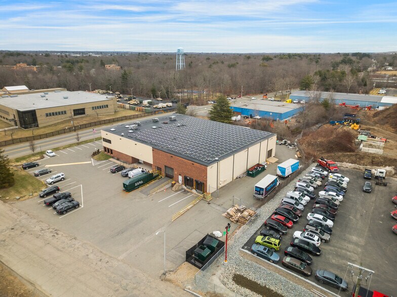 900 W Chestnut St, Brockton, MA à louer - Aérien – Image 2 sur 6