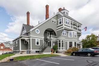 84 Bay St, Manchester, NH à louer Photo de l’immeuble– Image 1 sur 6