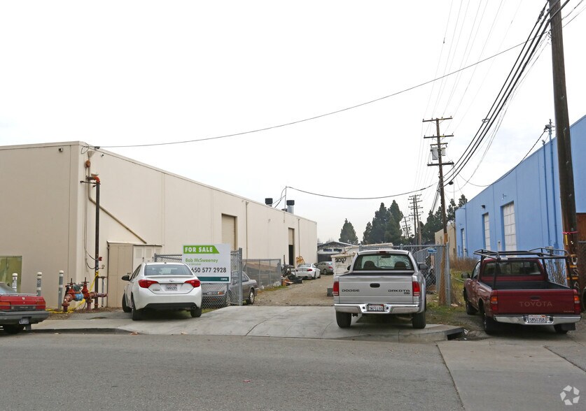 Elmer St & Harbor Blvd, Belmont, CA à louer - Photo de l’immeuble – Image 1 sur 3