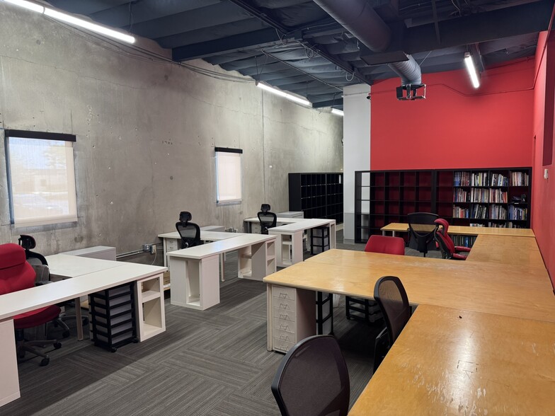 3195 Airport Loop Dr, Costa Mesa, CA à louer - Photo intérieure – Image 2 sur 14