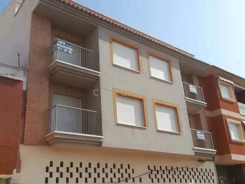 Local commercial dans Los Alcázares à vendre - Photo de l’immeuble – Image 2 sur 10