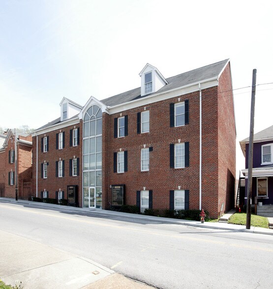 1707 Division St, Nashville, TN à vendre - Photo de l’immeuble – Image 2 sur 3