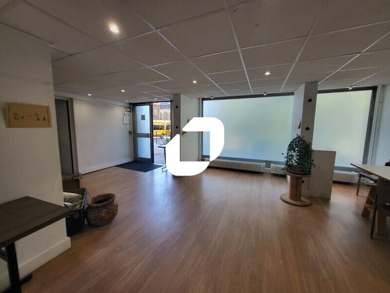 Local d’activités dans Montrouge à louer - Photo intérieure – Image 1 sur 10