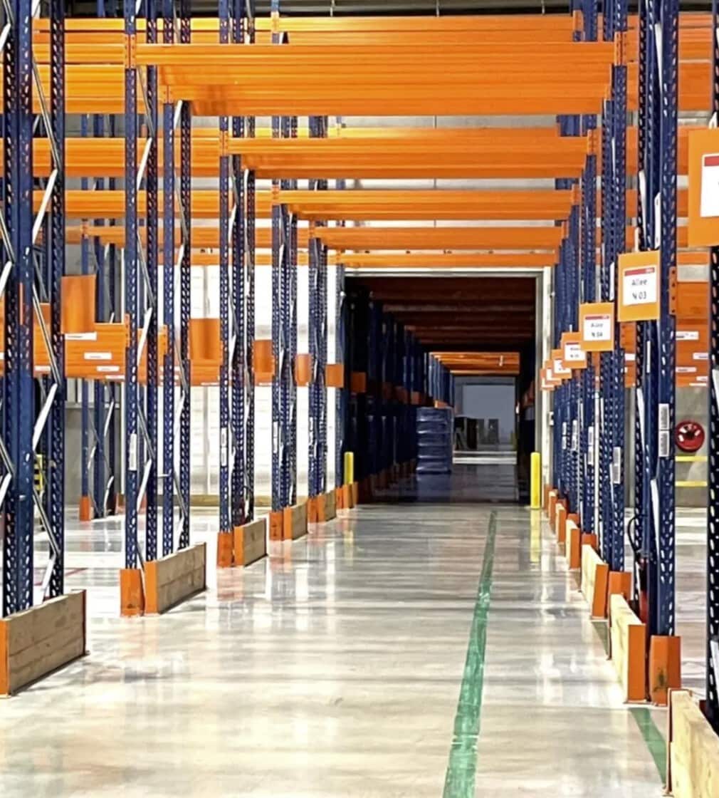 Industriel/Logistique dans Le Coudray-Montceaux à louer Photo intérieure– Image 1 sur 6