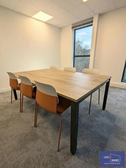 Bureau dans Mérignac à louer - Photo de l’immeuble – Image 2 sur 4