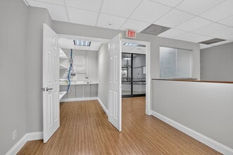 7100 W Camino Real, Boca Raton, FL à louer Photo intérieure– Image 2 sur 35