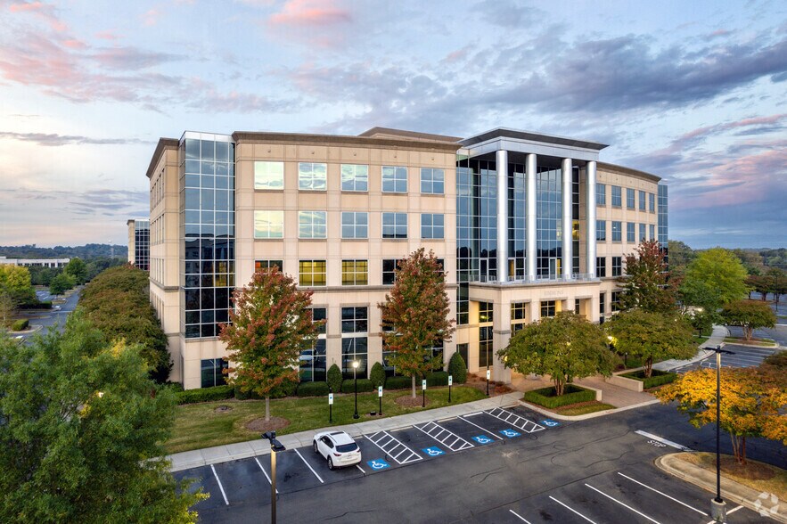 13840 Ballantyne Corporate Pl, Charlotte, NC à louer - Photo principale – Image 1 sur 7