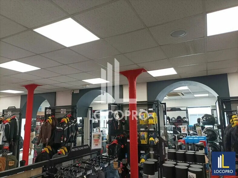 Local commercial dans Nice à vendre - Photo intérieure – Image 2 sur 12