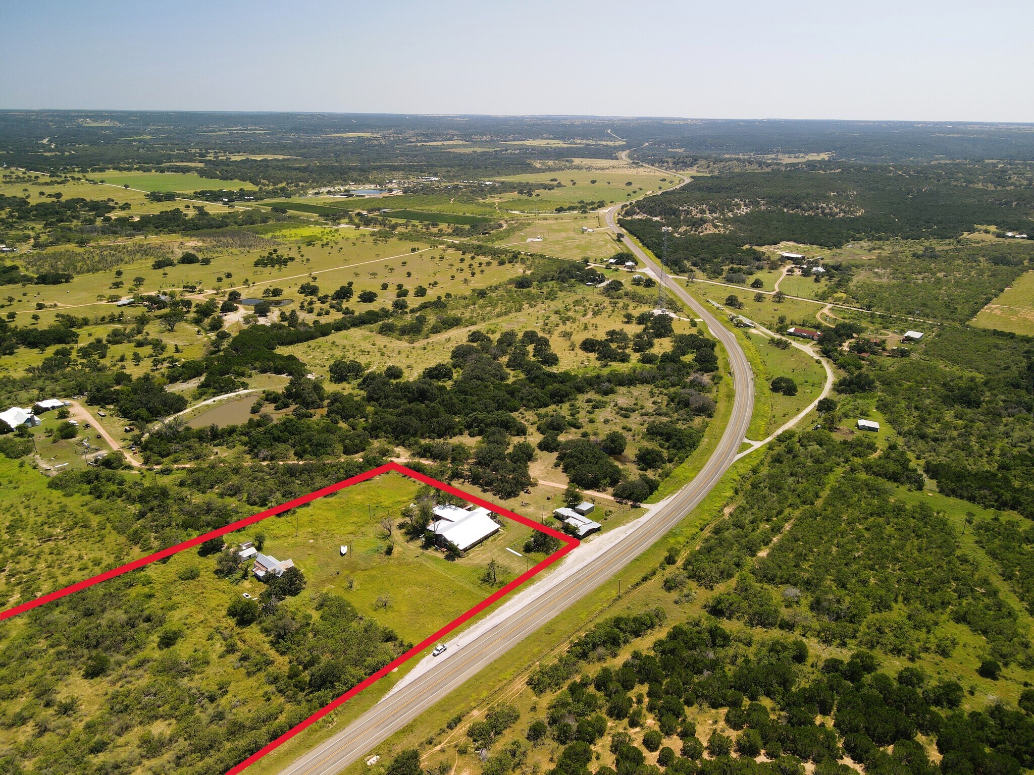 17662 US 87 Hwy, Fredericksburg, TX à vendre Photo principale– Image 1 sur 19