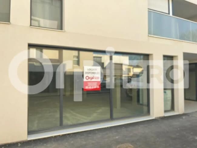 Plus de détails pour Local commercial à vendre