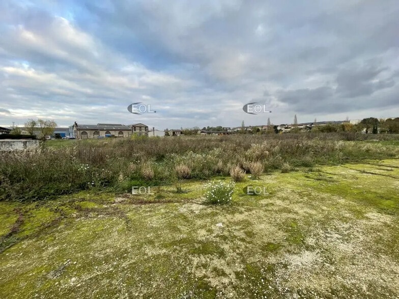 Terrain dans Persan à louer - Plan de site – Image 2 sur 3