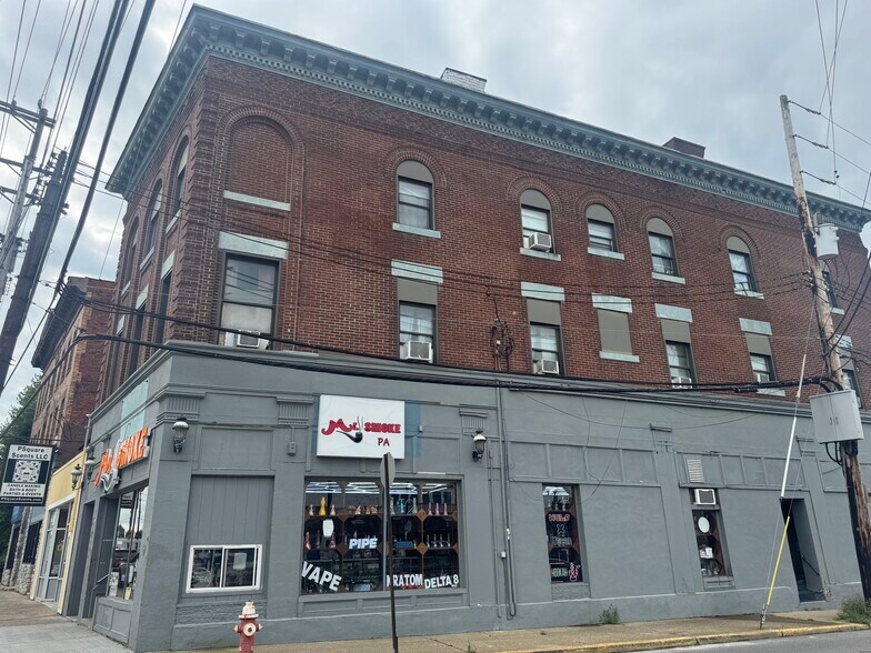 471 Lincoln Ave, Bellevue, PA à vendre - Photo de l’immeuble – Image 3 sur 4