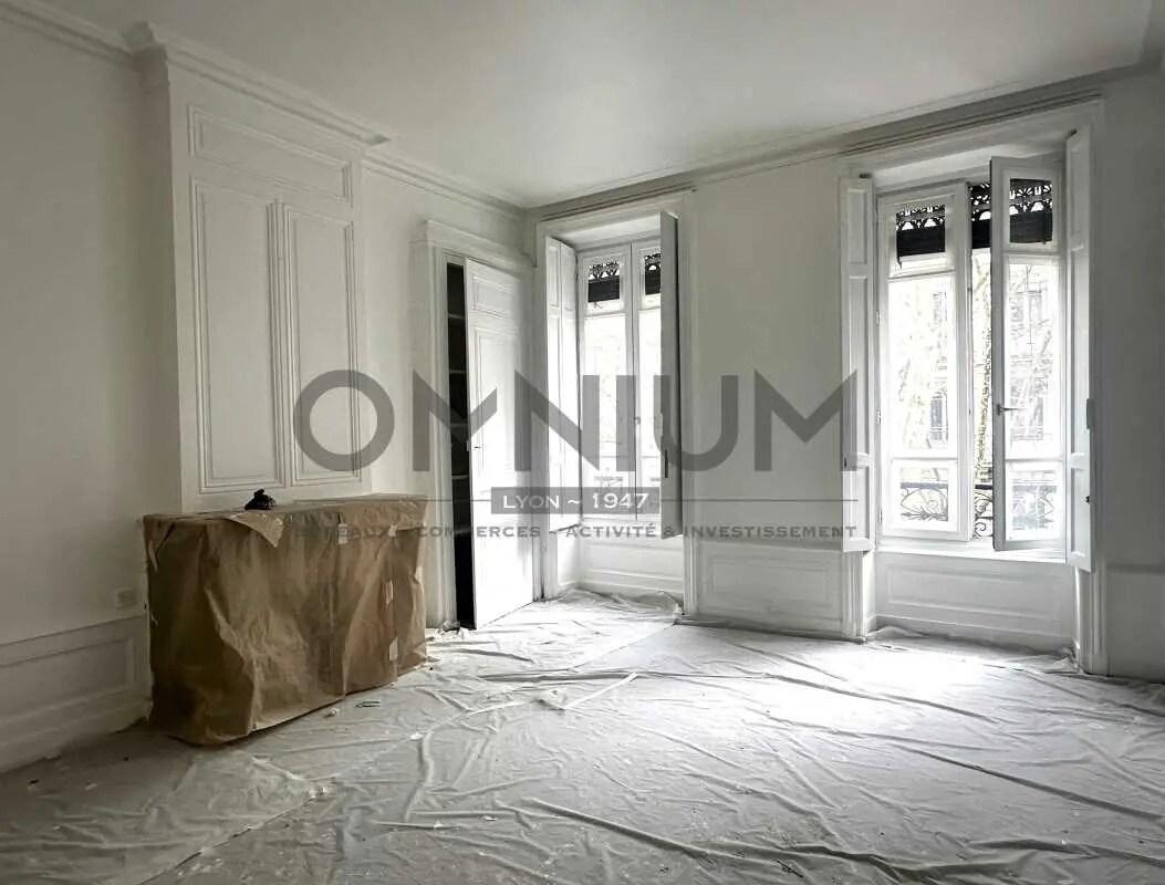 Bureau dans Lyon à louer Photo de l’immeuble– Image 1 sur 6
