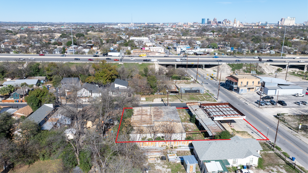2901 S Flores St, San Antonio, TX à vendre - Photo de l’immeuble – Image 2 sur 17