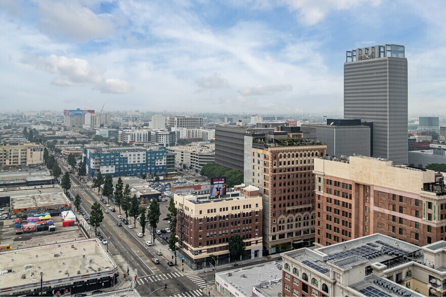 110 W 11th St, Los Angeles, CA à vendre - Aérien – Image 2 sur 4