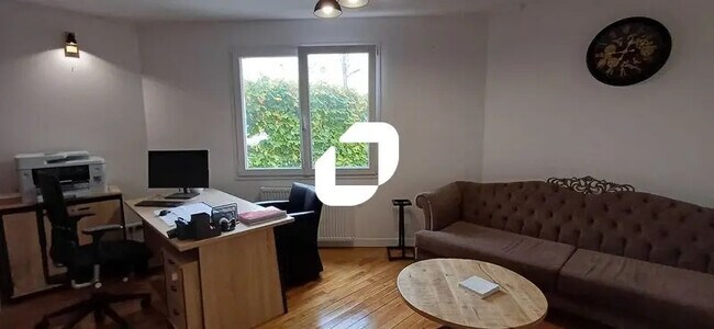 Plus de détails pour Bureau, Local d'activités à louer