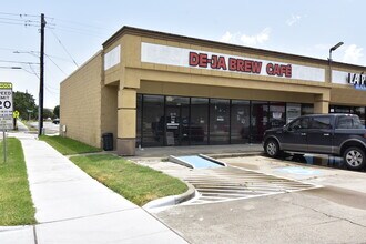 1101-1139 S Broadway St, La Porte, TX à louer Photo intérieure– Image 1 sur 25