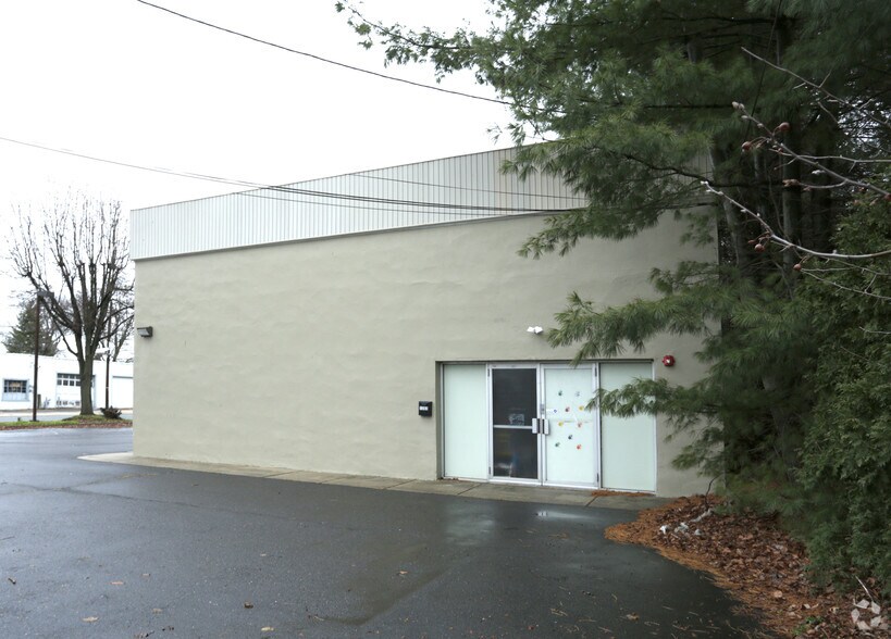 1202 S Olden Ave, Hamilton, NJ à vendre - Photo de l’immeuble – Image 2 sur 21
