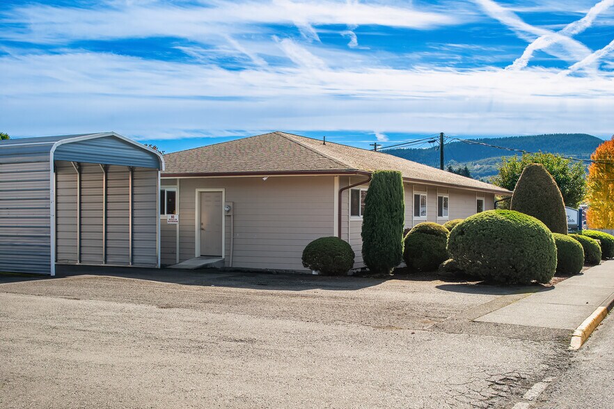 421 Williams St, Mossyrock, WA à louer - Photo de l’immeuble – Image 2 sur 25