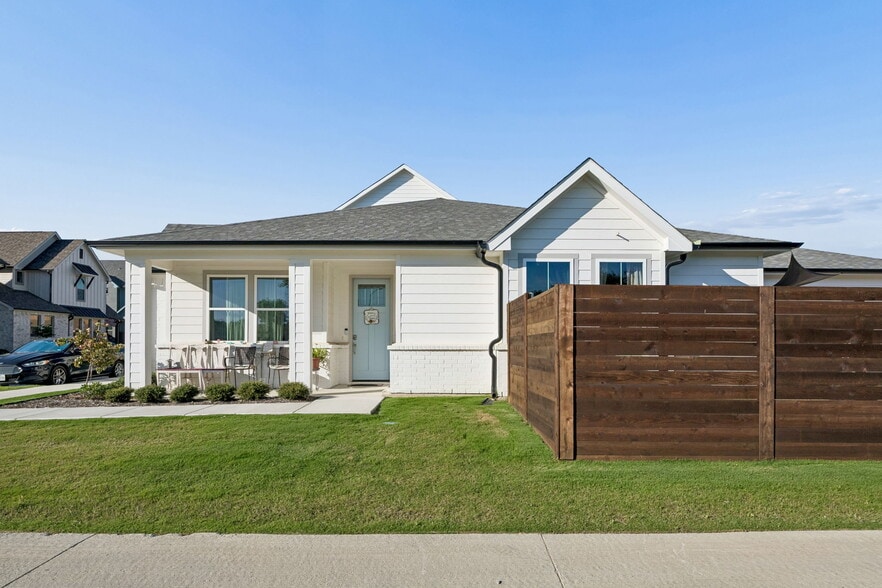 9524 Thorncrown Ln, Fort Worth, TX à vendre - Photo principale – Image 1 sur 21