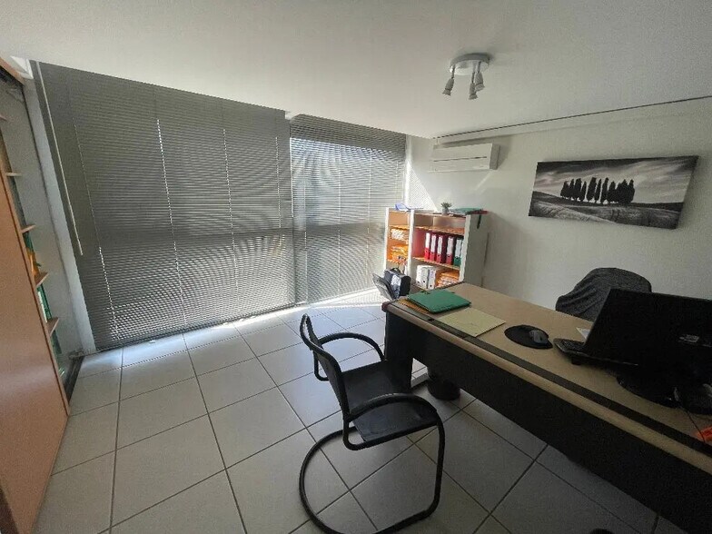 Bureau dans Lyon à louer - Photo de l’immeuble – Image 2 sur 5