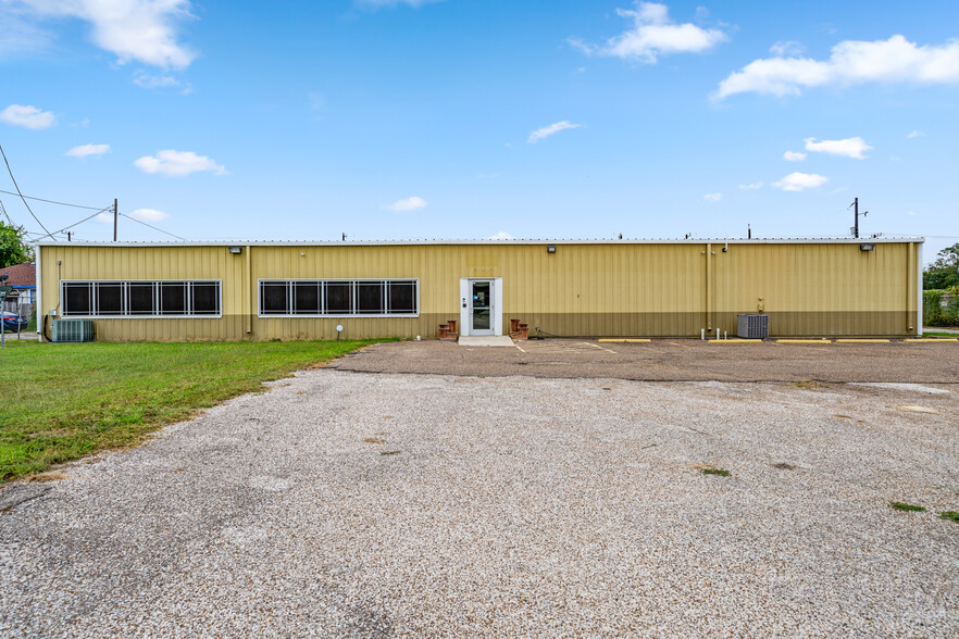 917 S Staples St, Corpus Christi, TX à vendre - Photo de l’immeuble – Image 1 sur 9
