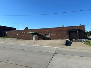 2365 Rust Ave, Cape Girardeau, MO à louer Photo de l’immeuble– Image 1 sur 2