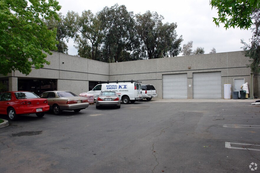 147 S Vinewood St, Escondido, CA à vendre - Photo de l’immeuble – Image 3 sur 6