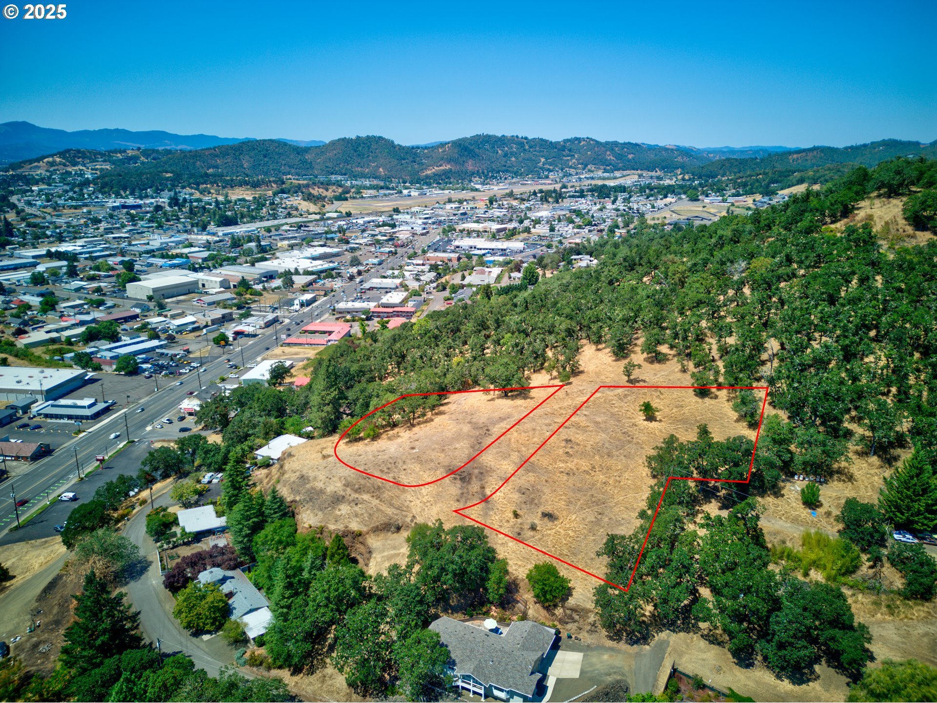 0-NE Crescent St, Roseburg, OR à vendre Aérien– Image 1 sur 2