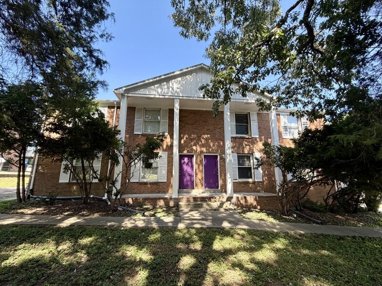 1012-1018 Hickory Hill Ln, Hermitage, TN à vendre - Photo principale – Image 1 sur 13